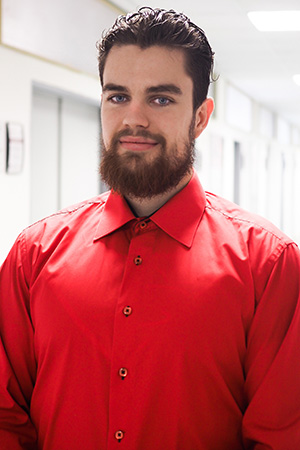 malek small.jpg